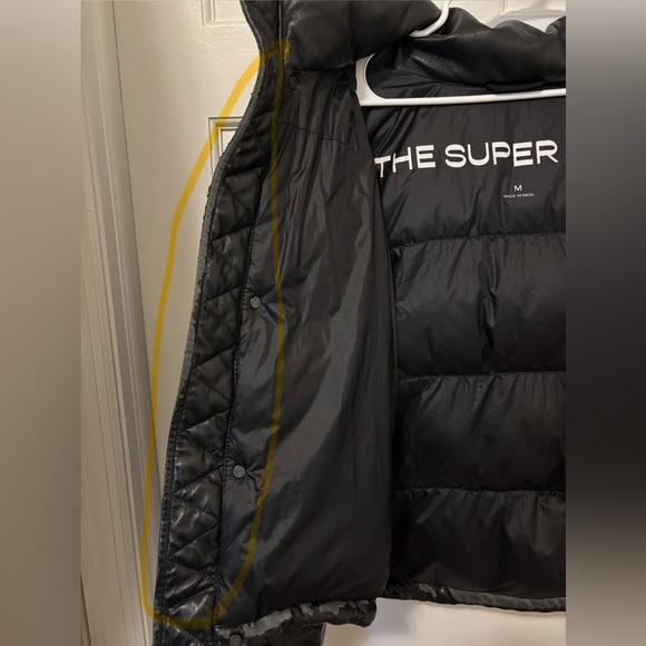 Aritzia Super Puff Shorty Coat - Picture 10 of 11